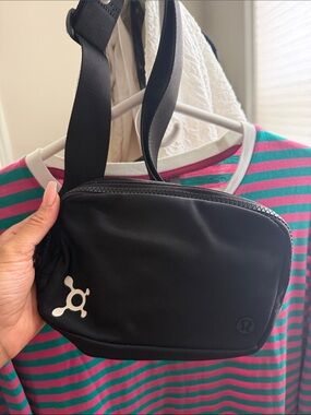 Lululemon X OTF  Black Crossbody Pouch with Reflective Logo